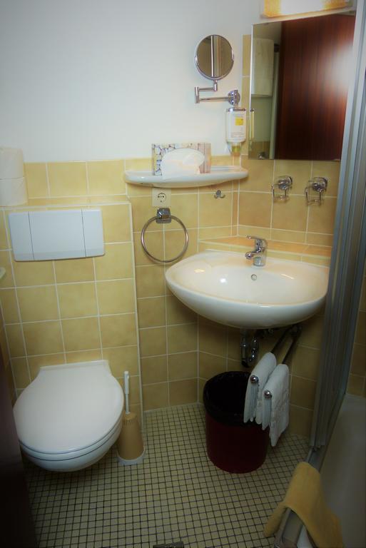 Hotel Am Kurpark Маленте Номер фото